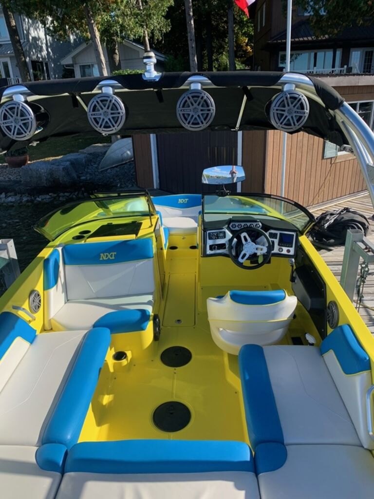 2015 MasterCraft NXT 20