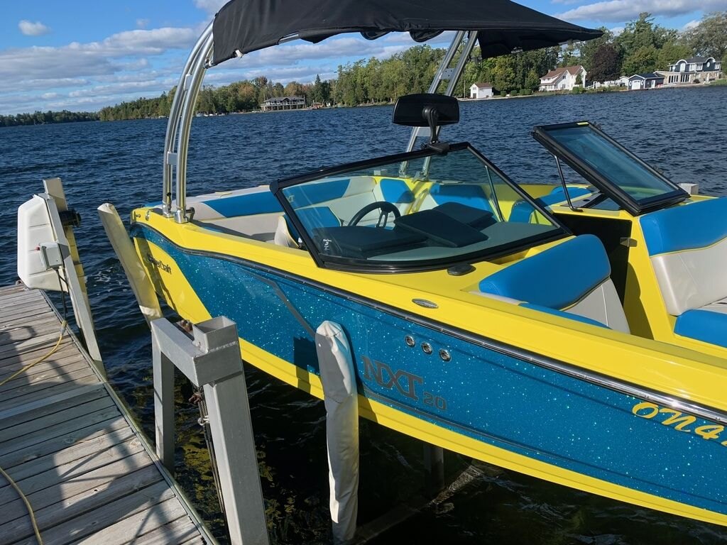 2015 MasterCraft NXT 20