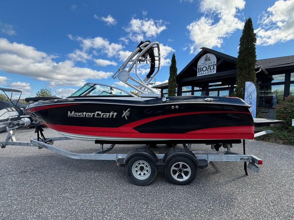 2016 MasterCraft X10