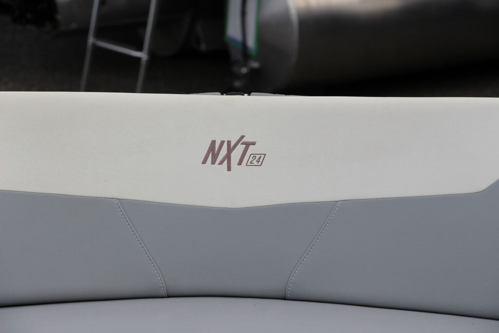 2022 MasterCraft NXT24