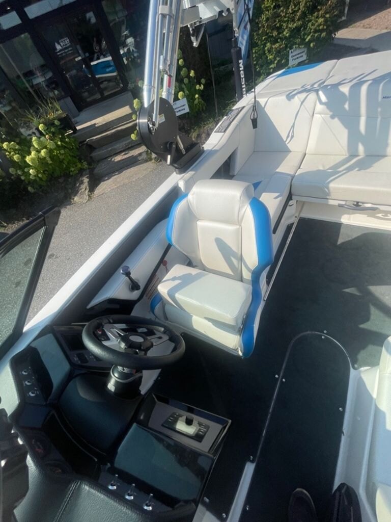 2020 MasterCraft NXT20