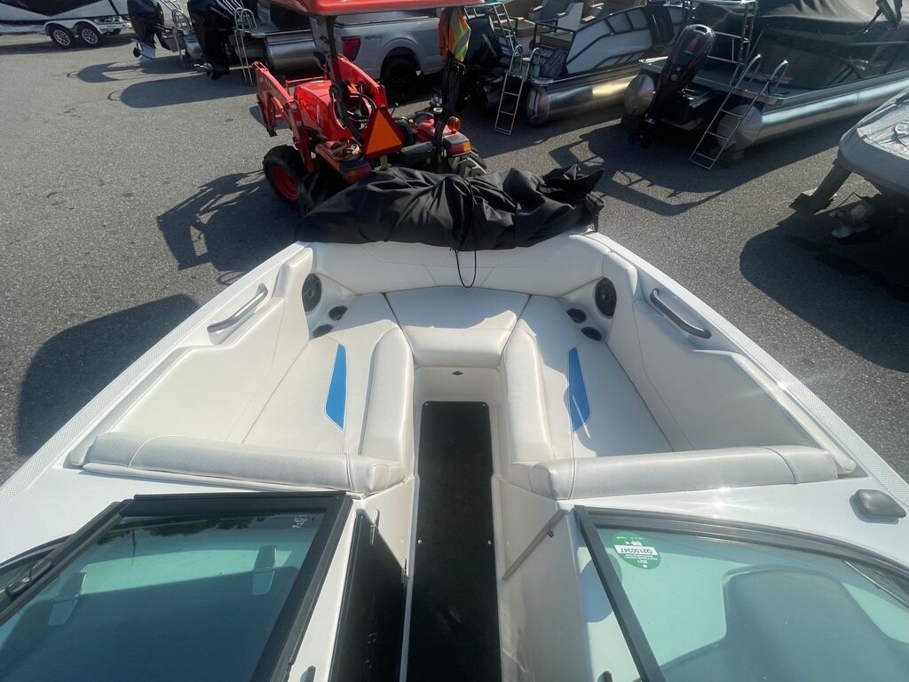 2020 MasterCraft NXT20