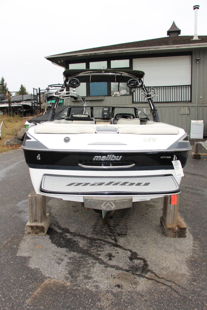 2012 Malibu 23 LSV