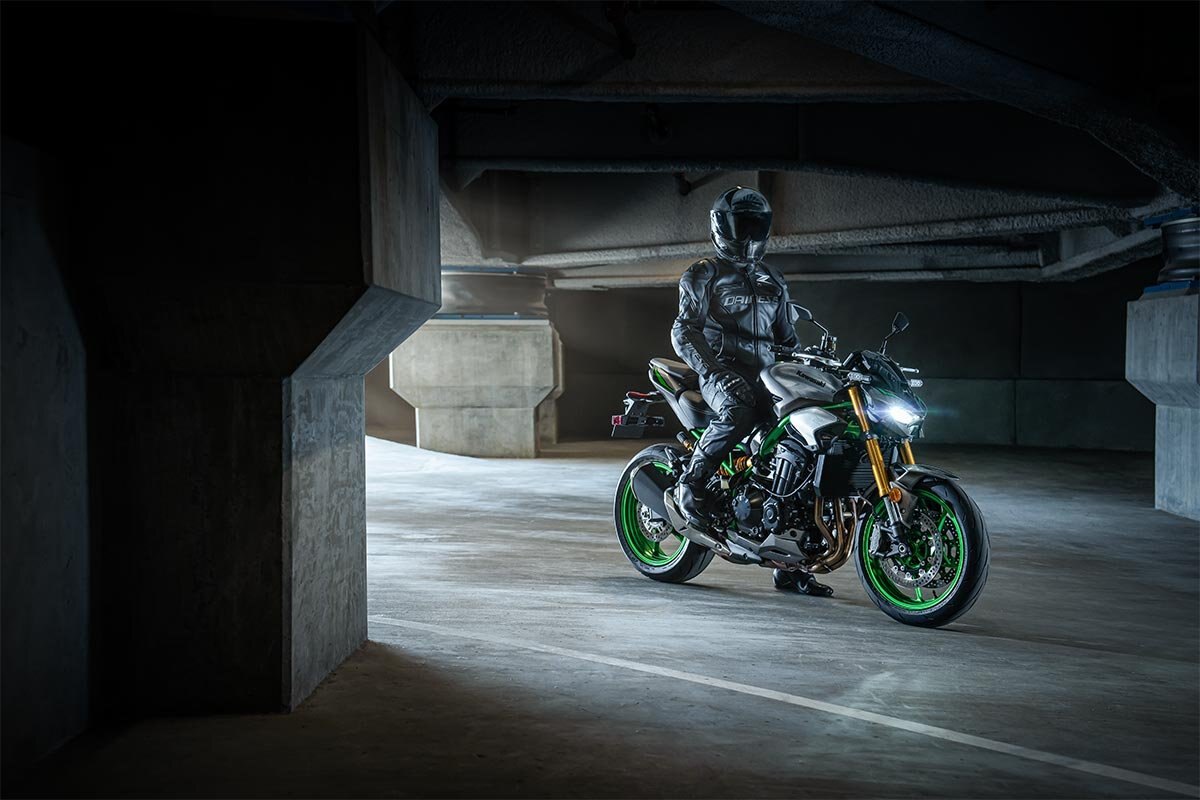 2026 Kawasaki Z900 SE