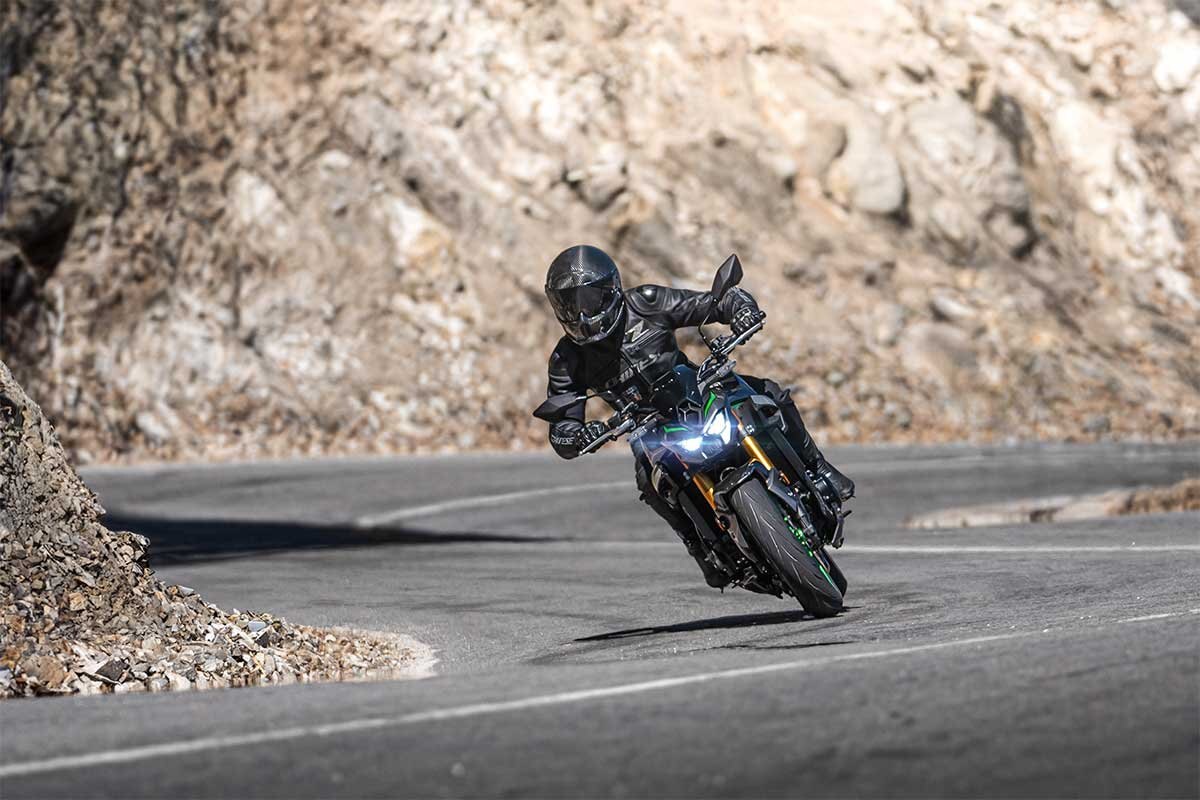 2026 Kawasaki Z900 SE