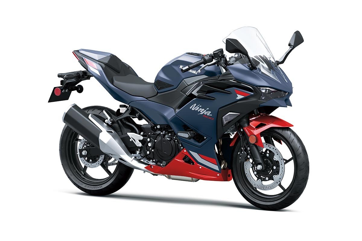 2026 Kawasaki NINJA 500 SE Metallic Matte Twilight Blue / Candy Persimmon Red