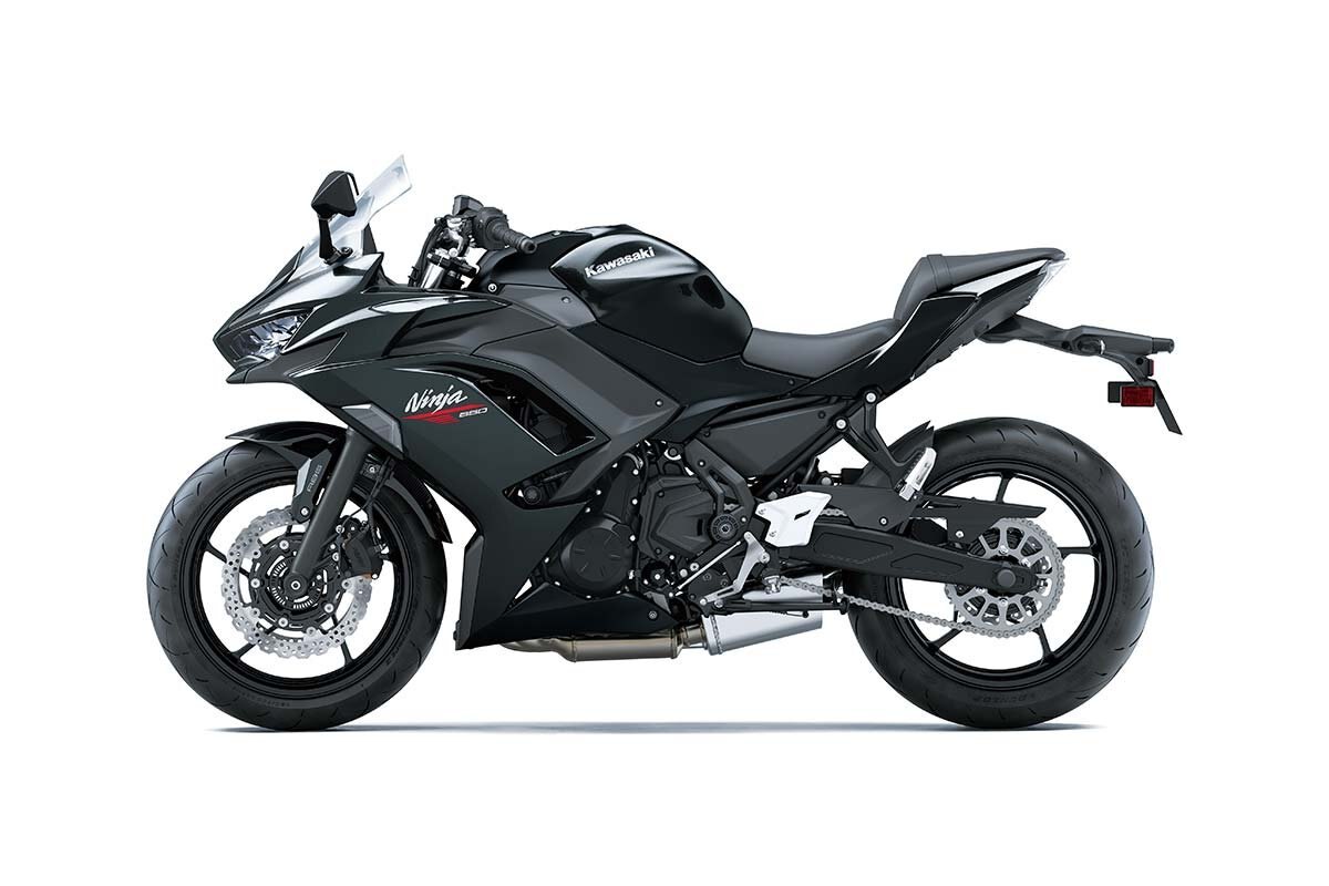 2026 Kawasaki NINJA 650 Metallic Flat Spark Black / Metallic Carbon Gray