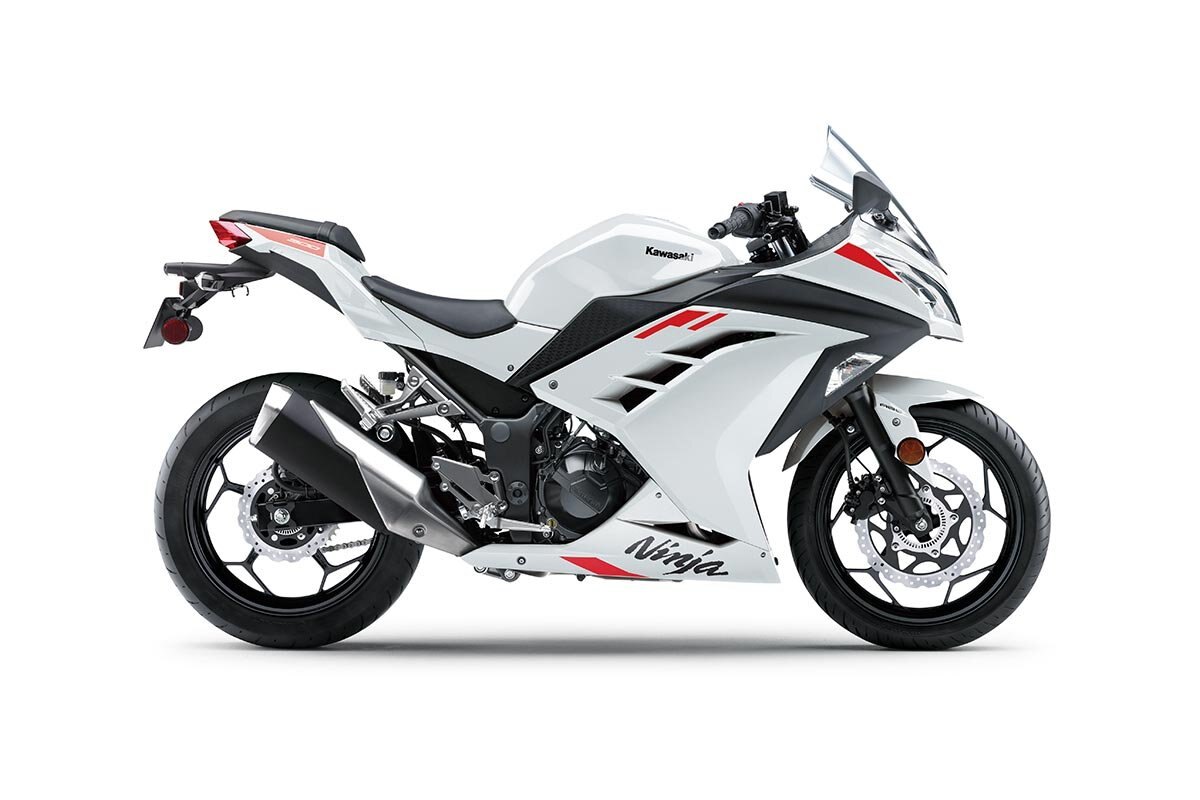 2026 Kawasaki NINJA 300 Pearl Blizzard White
