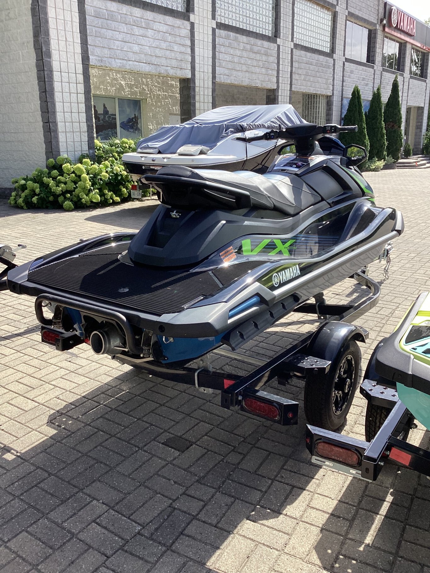 2024 Yamaha VX DELUXE Black/Deepwater Blue