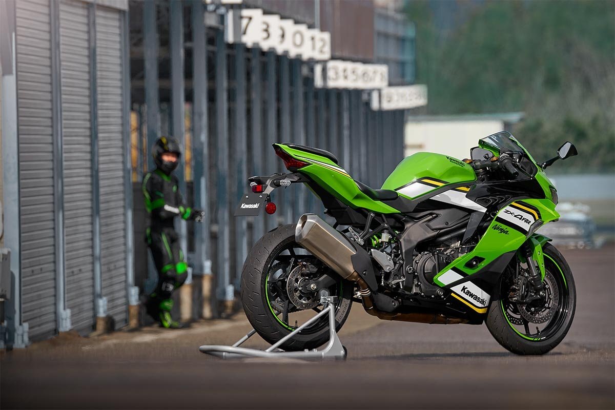 2025 Kawasaki NINJA ZX-4RR KRT EDITION | A41657 | Home