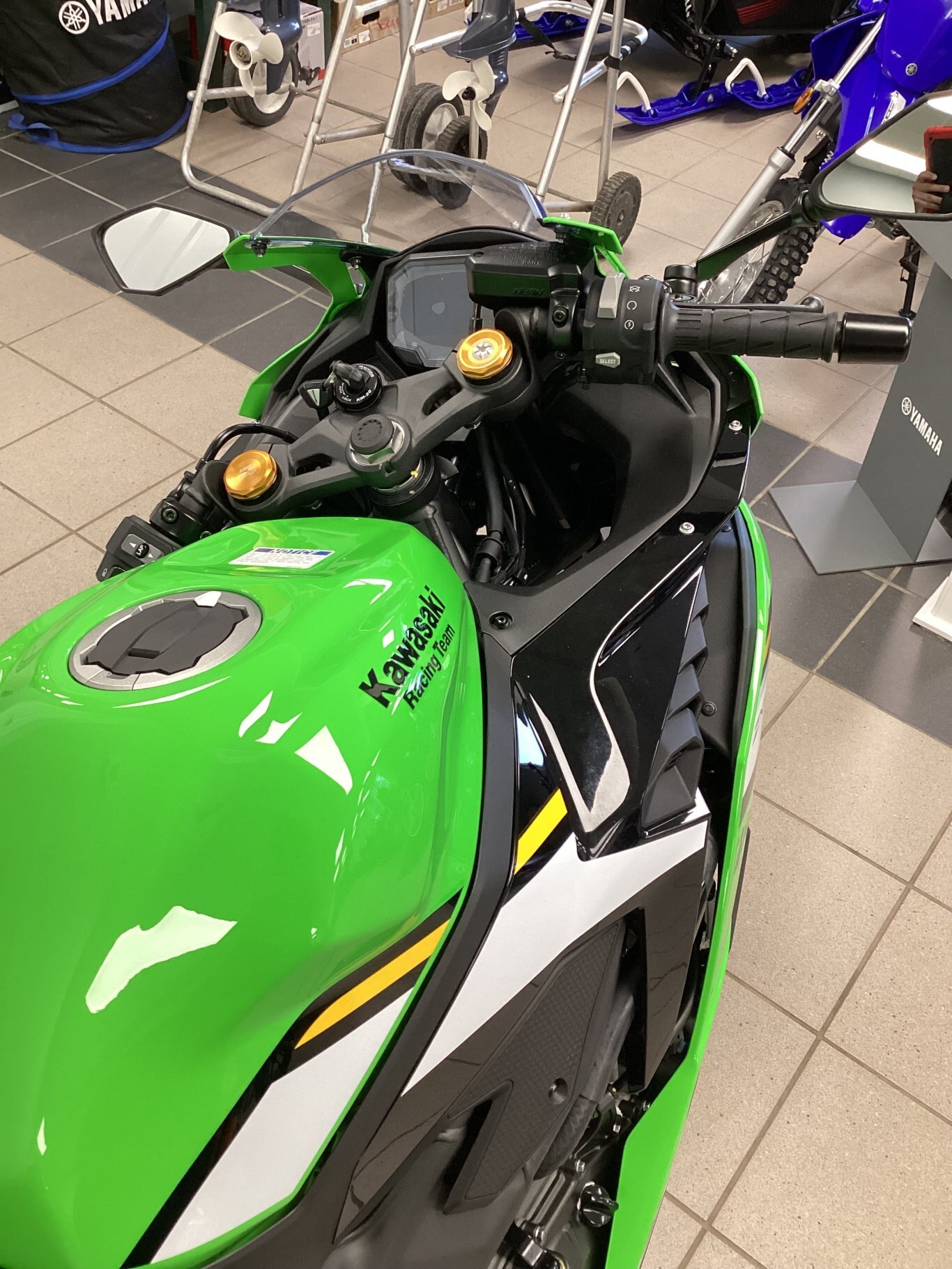 2025 Kawasaki NINJA ZX-4RR KRT EDITION | A41657 | Home