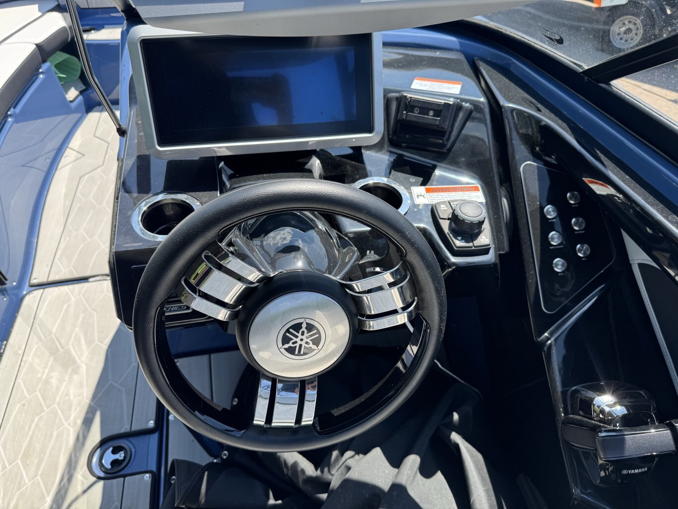 2023 Yamaha 255XD Trailer Included | 40Hrs