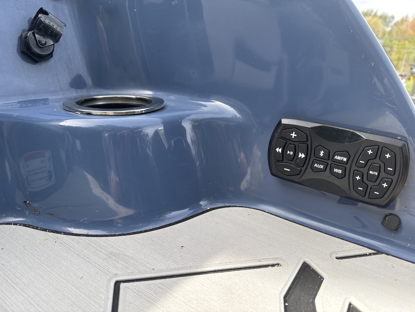 2023 Yamaha 255XD Trailer Included | 40Hrs