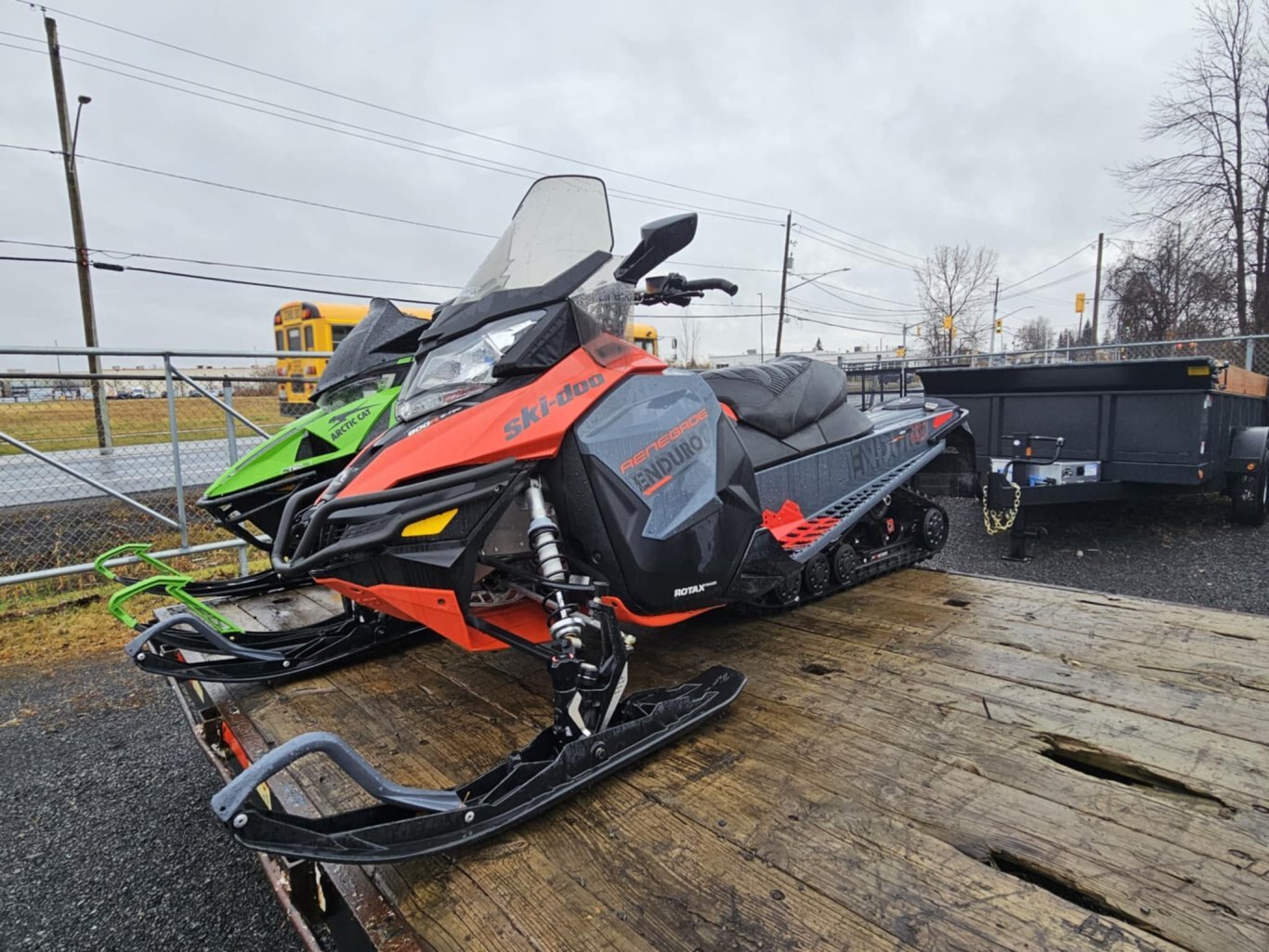 2018 Ski-Doo Renegade Enduro Ice Ripper XT 1.25 Rotax 800R E-TEC REV-XS