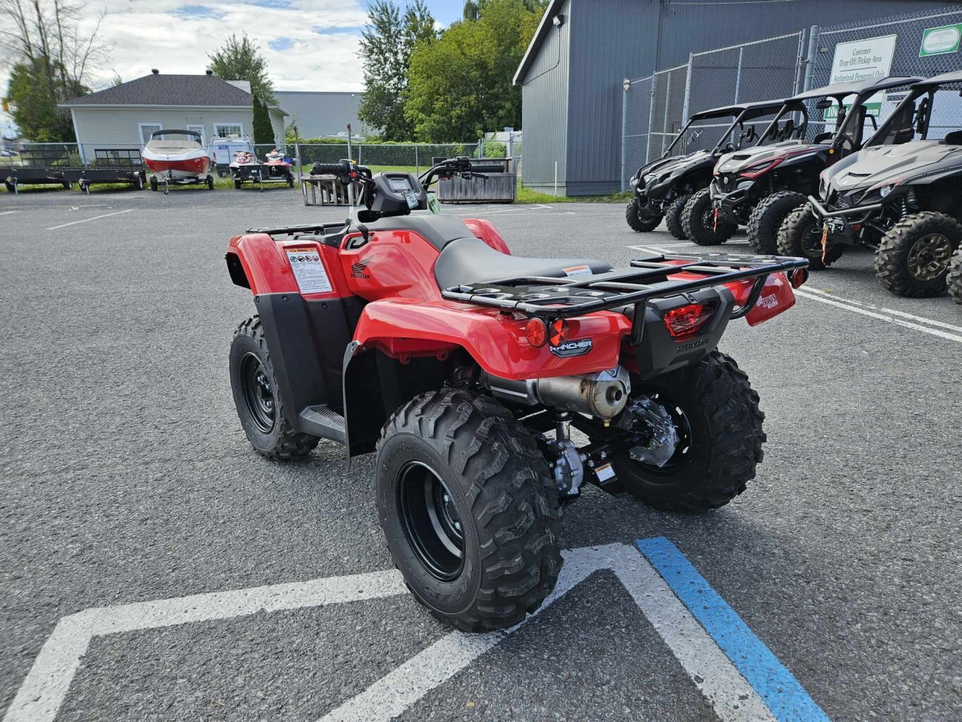 2025 Honda Rancher TRX420 Hero Red