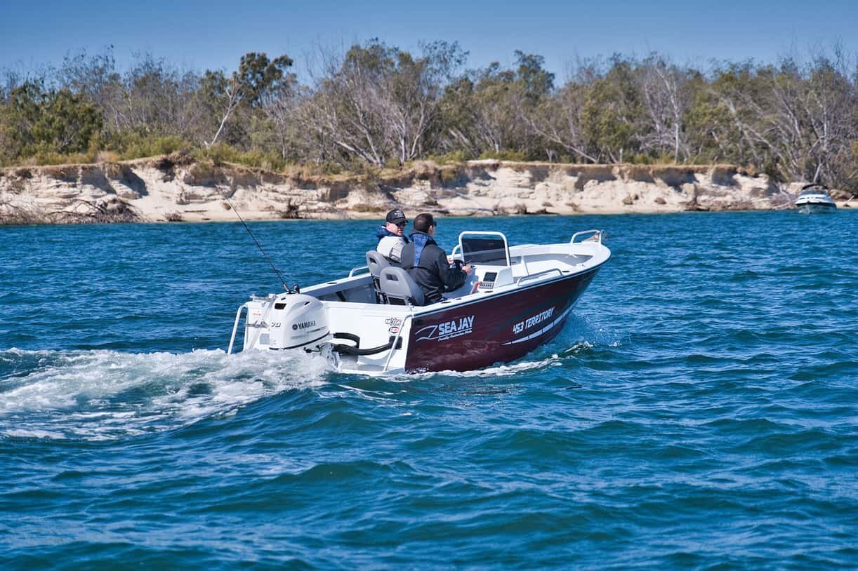 Yamaha F70A White