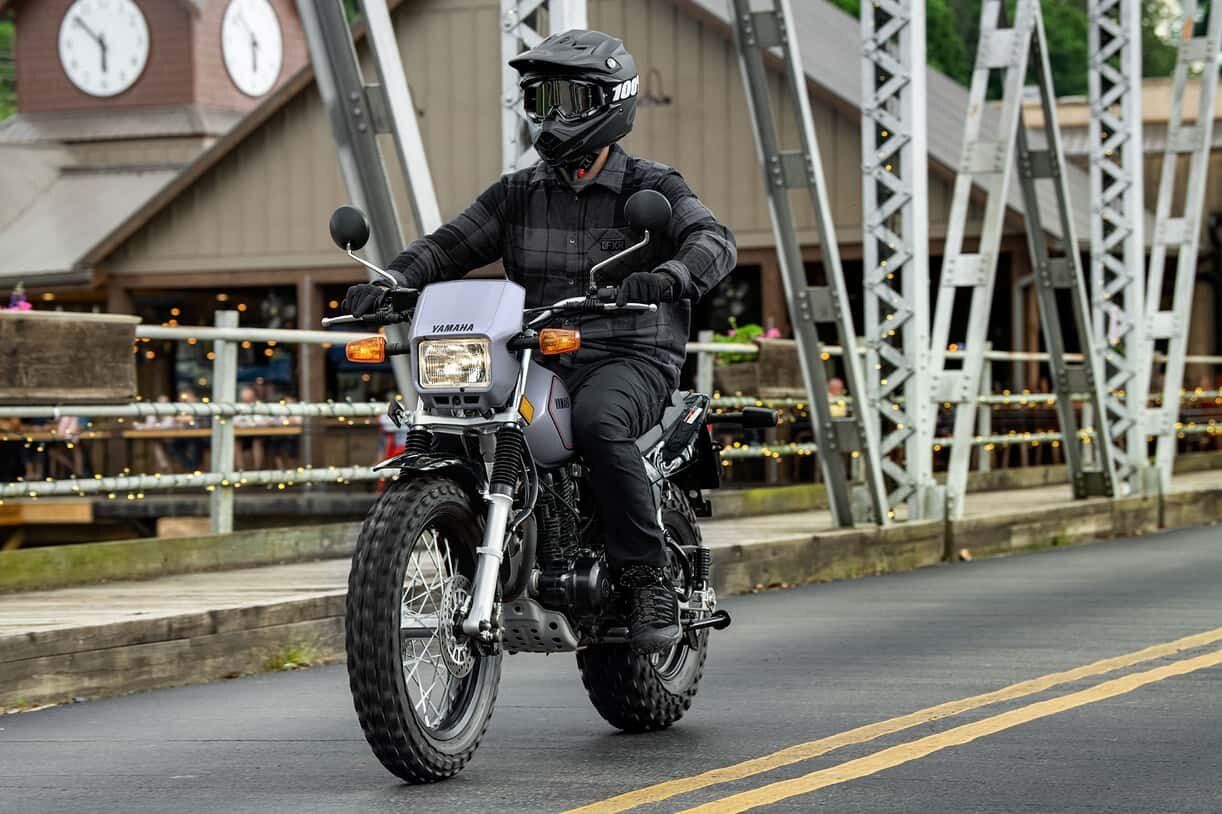 2027 Yamaha TW200