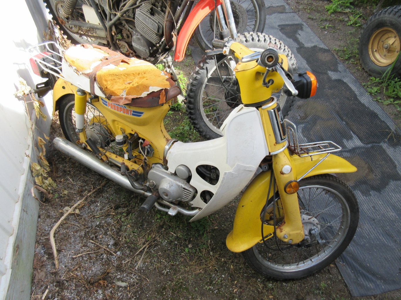 1981 Honda Passport 70 project bike