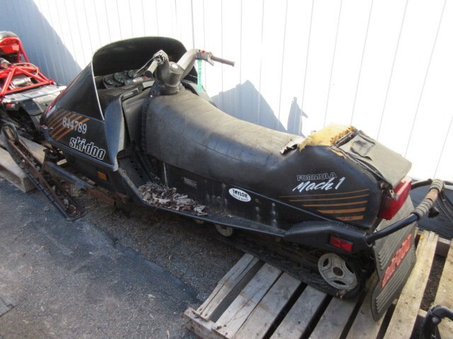 1990 Ski Doo Mach 1 583 Parts sled