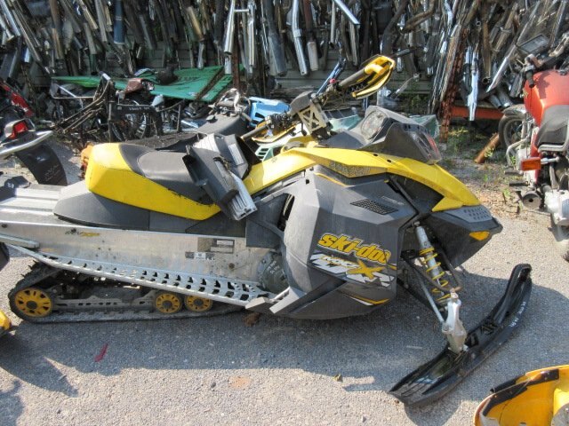 Parting out 09 Ski Doo MXZ 800