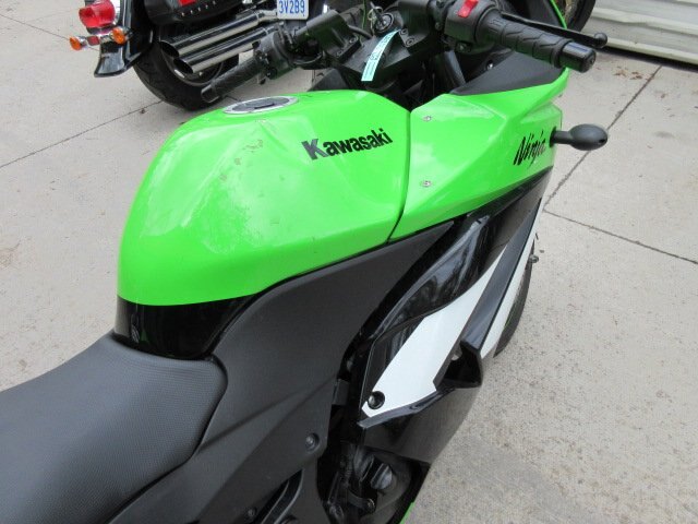 Fresh in, 09 Kawasaki Ninja 250 project, you fix, you save!