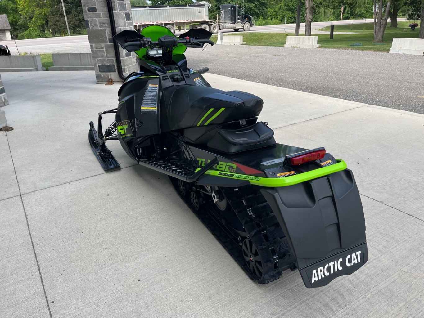 2024 Arctic Cat NEW ZR 9000 THUNDERCAT 137” ATAC 1.25” EPS 2024 Arctic Cat NEW ZR 9000 THUNDERCAT 137” ATAC 1.25” EPS