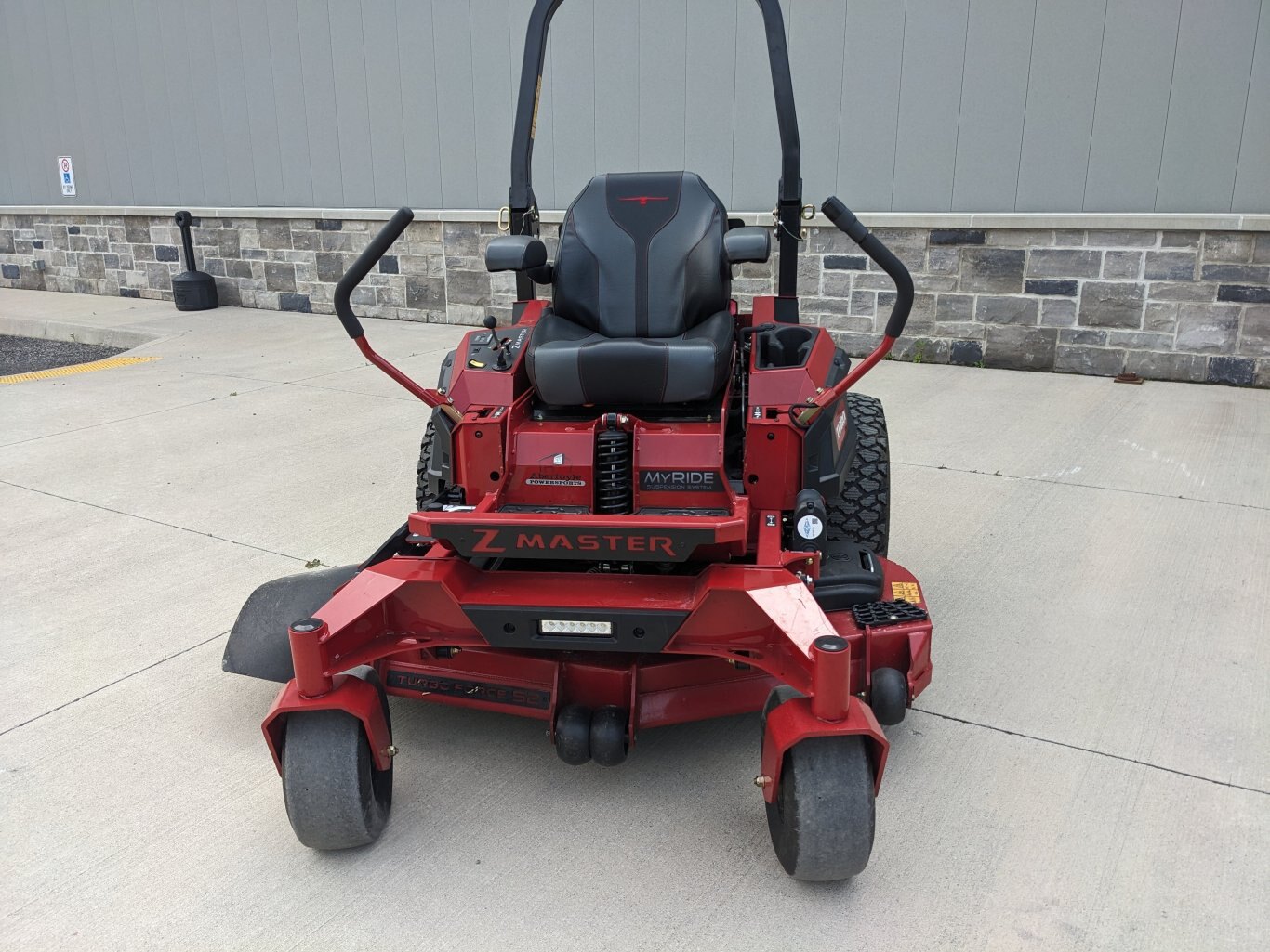 2023 Toro 4000 Series MyRIDE® HDX 52 31HP 999cc (74052)