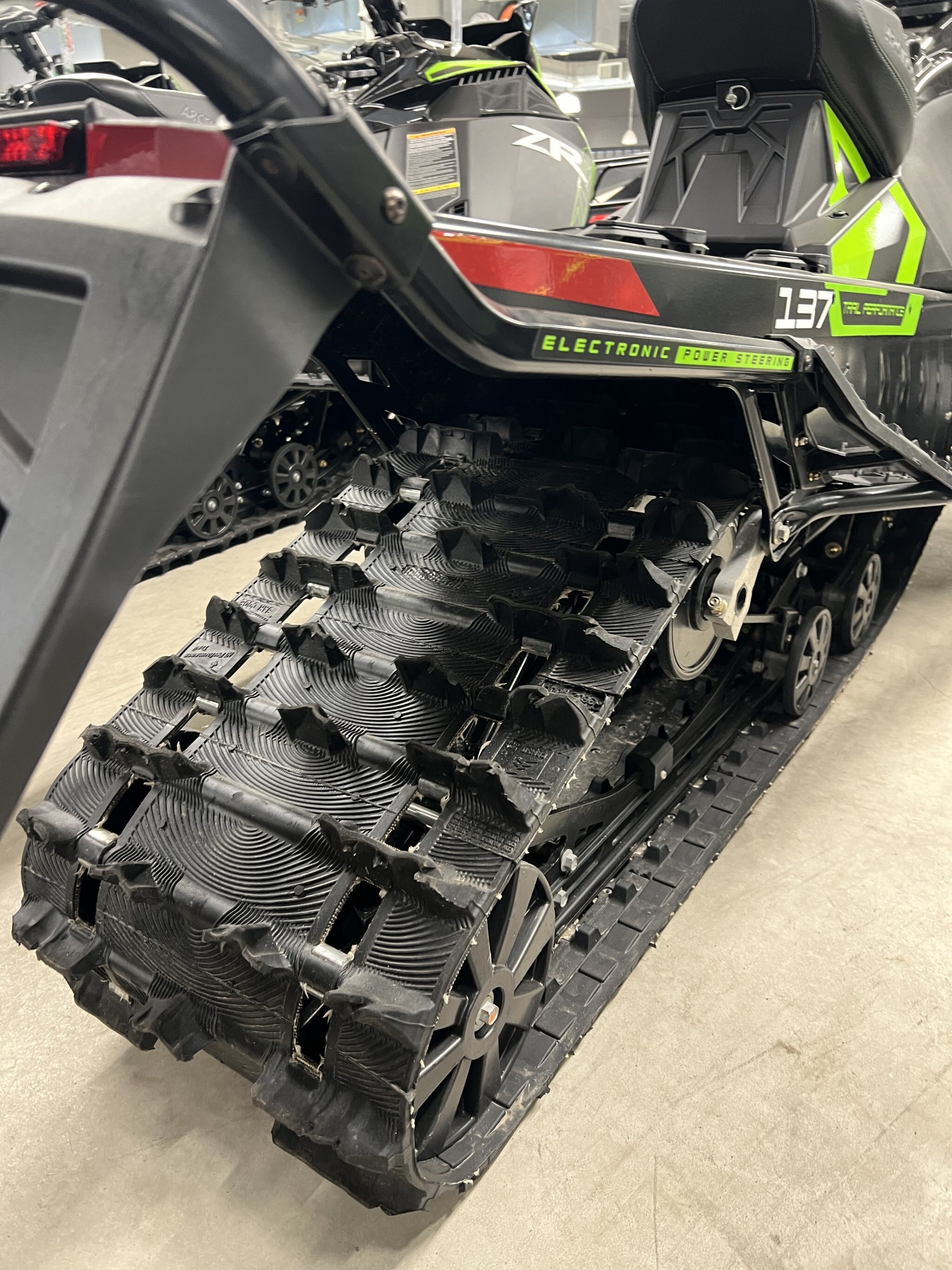 2026 ARCTIC CAT ZR 600 137 EPS GREEN EXCLUSIVE DEMO