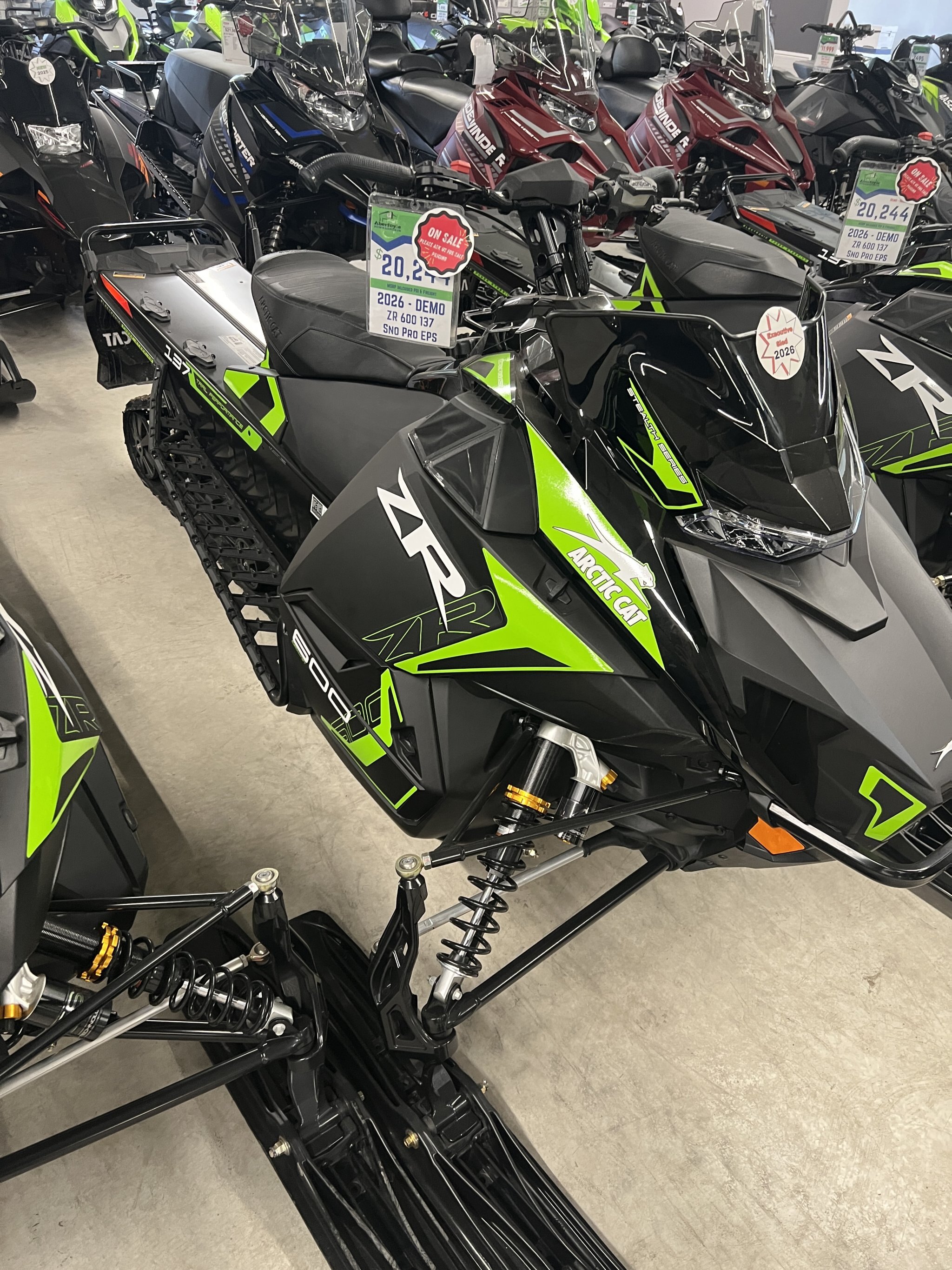 2026 ARCTIC CAT ZR 600 137 EPS GREEN EXCLUSIVE DEMO