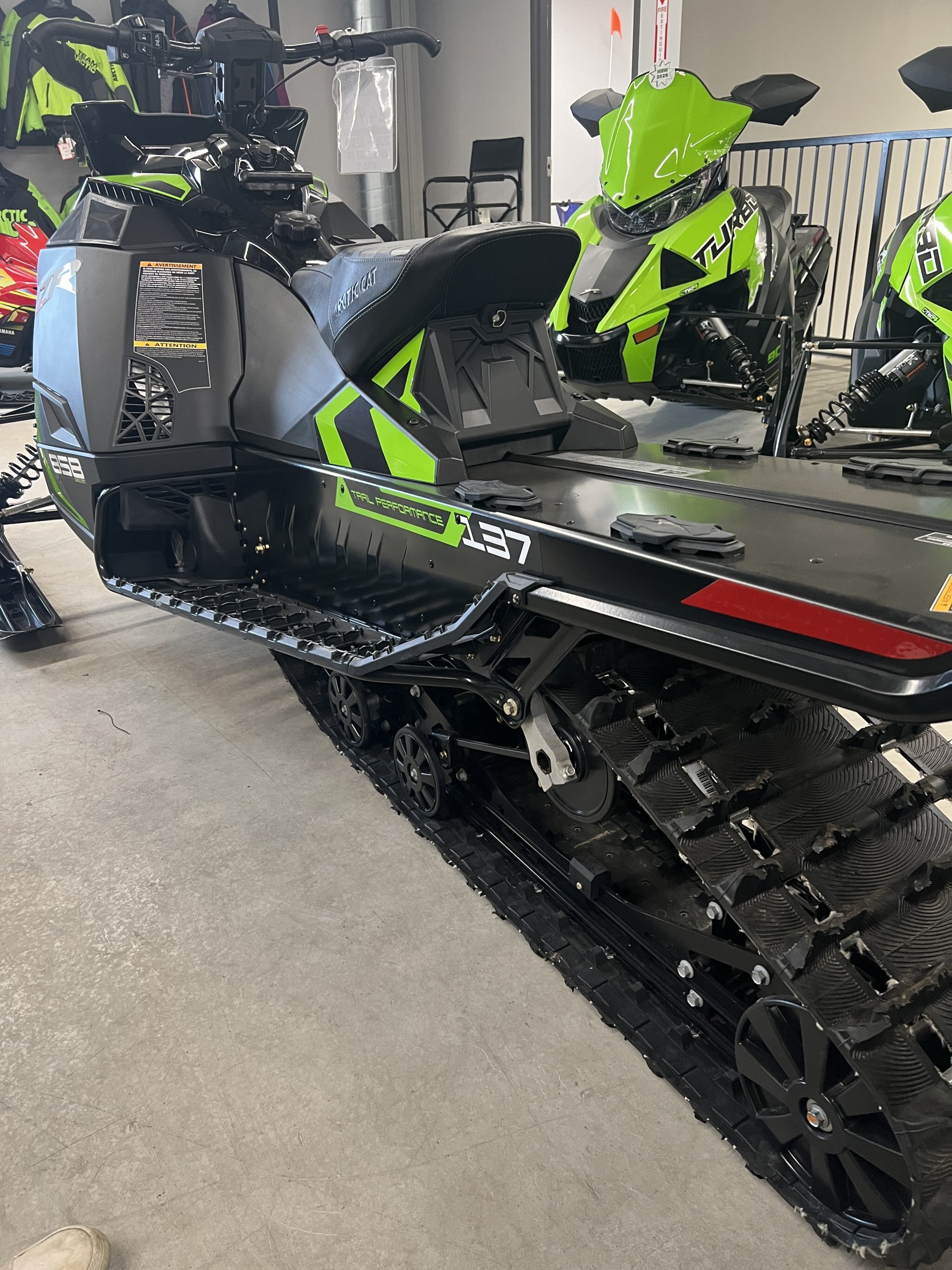 2026 ARCTIC CAT ZR 858 137 ATAC ES BLK/GRN EXCLUSIVE DEMO