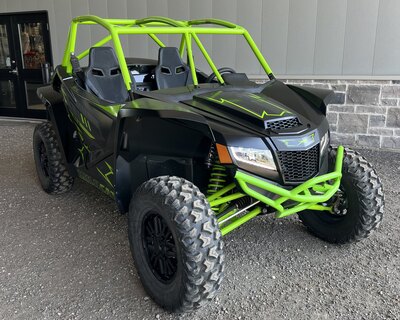 Side by Side | Aberfoyle Powersports LTD. Puslinch, ON 1-833-223-7766