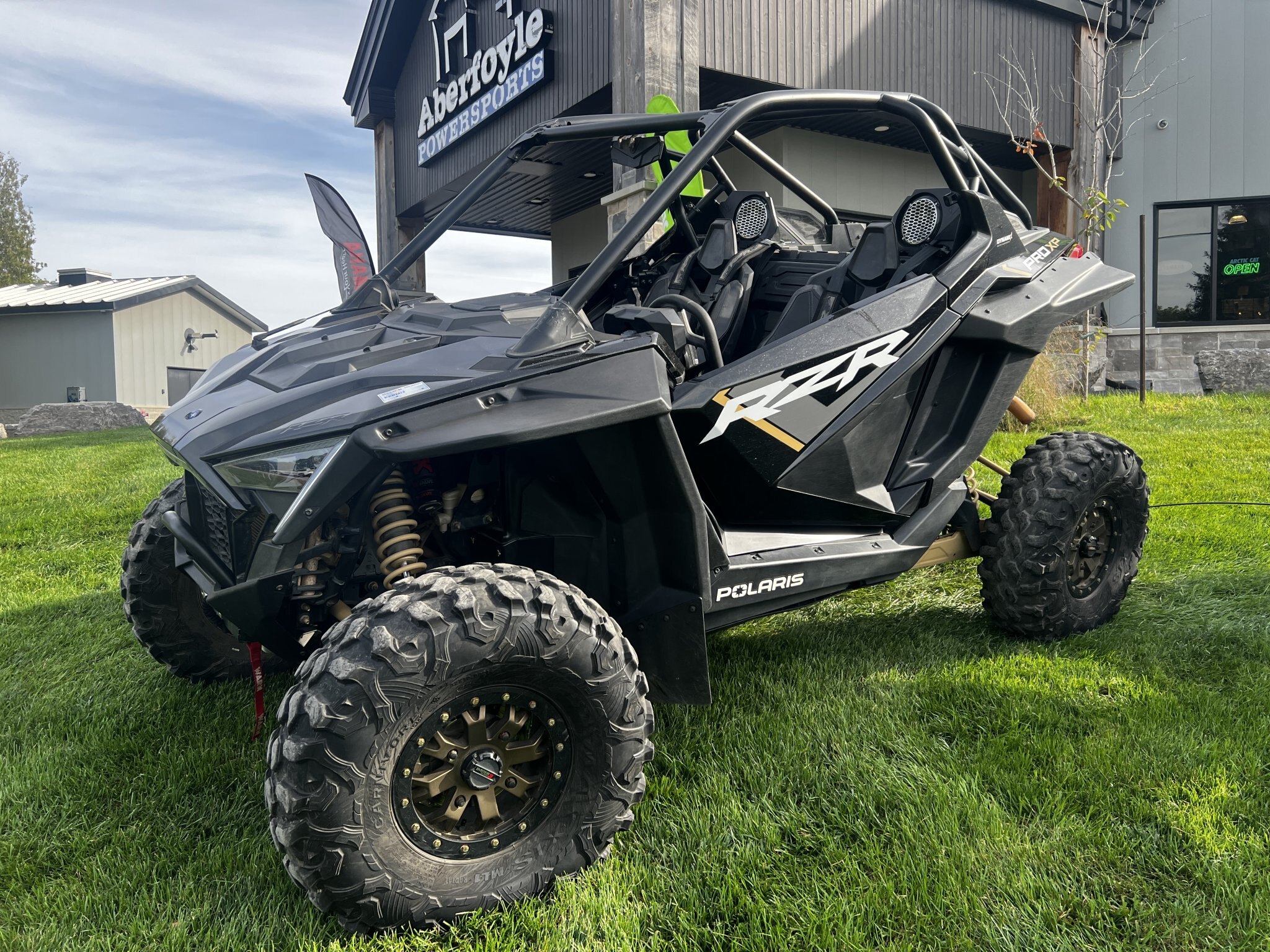 2022 POLARIS RZR PRO XP ULTIMATE (BLACK CRYSTAL)