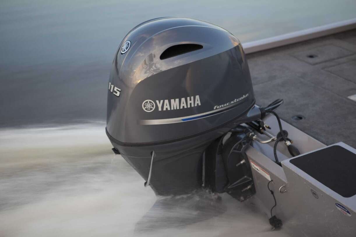 Yamaha F115 Blanc