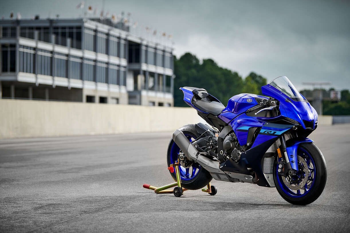 Yamaha YZF R1 2024 Performance Noir