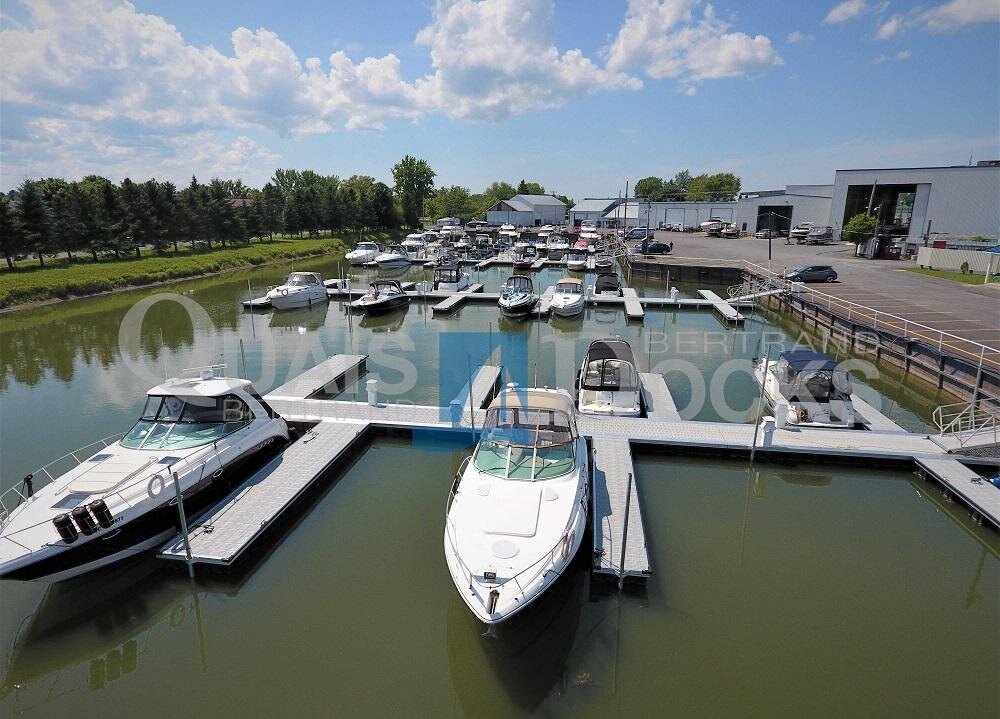 Bertrand Docks Commerciaux