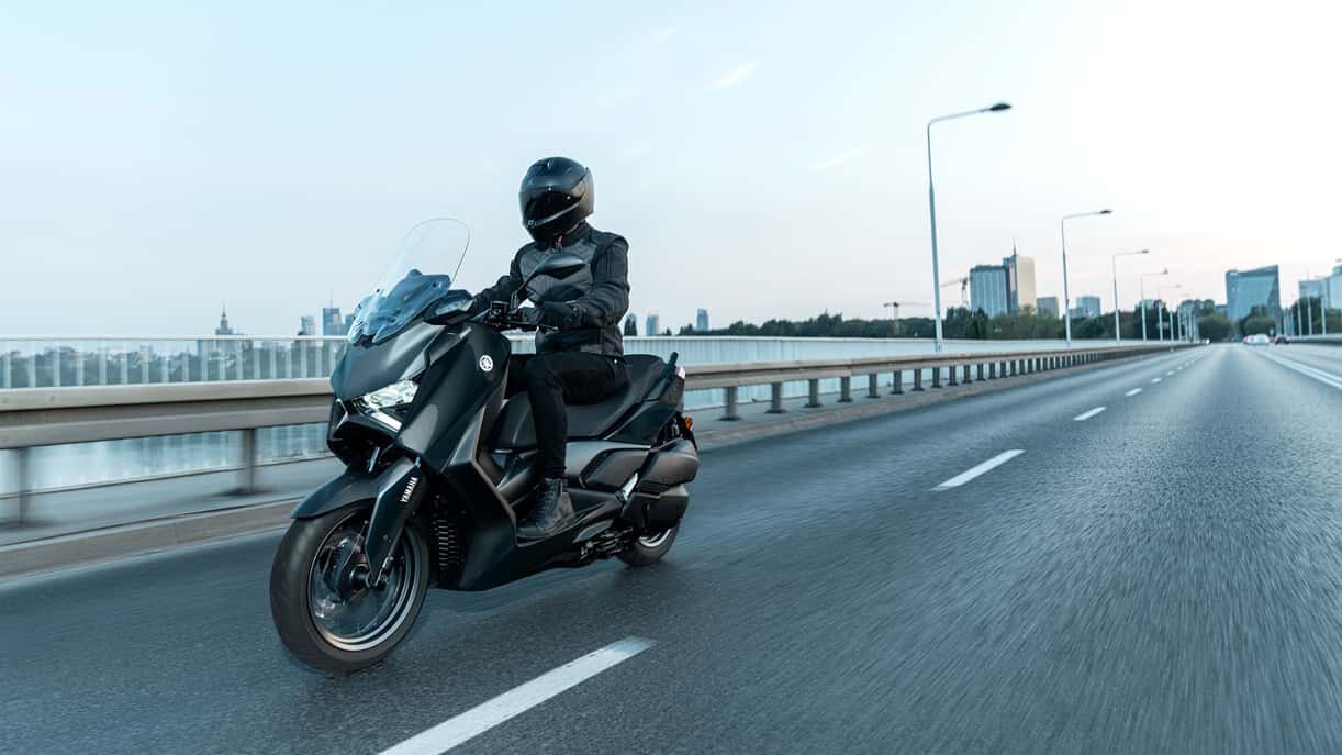 2026 Yamaha XMAX Noir minuit
