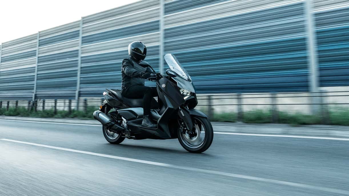 2026 Yamaha XMAX Noir minuit