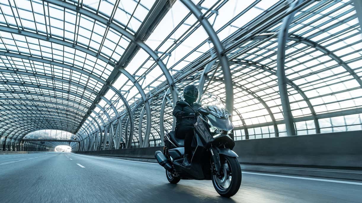 2026 Yamaha XMAX Noir minuit