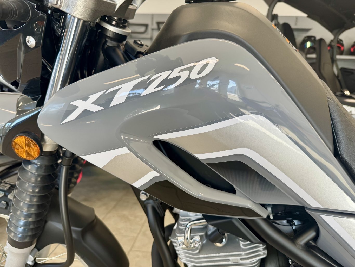 Moto Yamaha XT250 2025