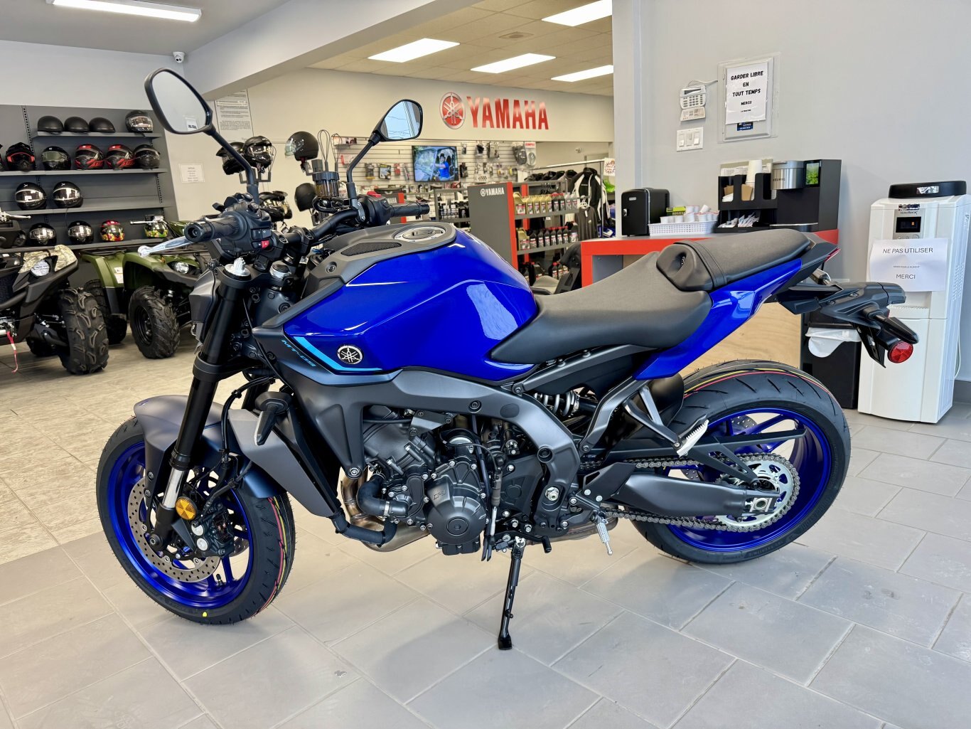 2025 Yamaha MT 09 Team Yamaha Blue