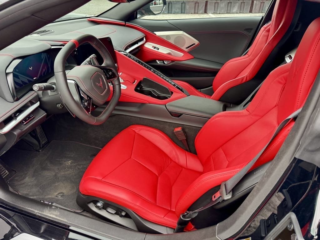 2025 Chevrolet Corvette Stingray C8 2LT Z51