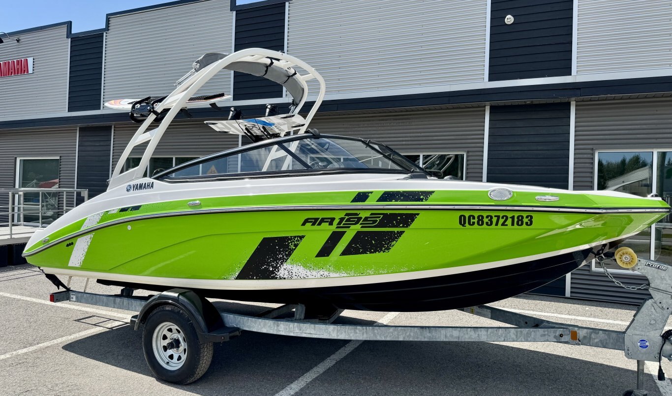 2022 Bateau Yamaha AR 195