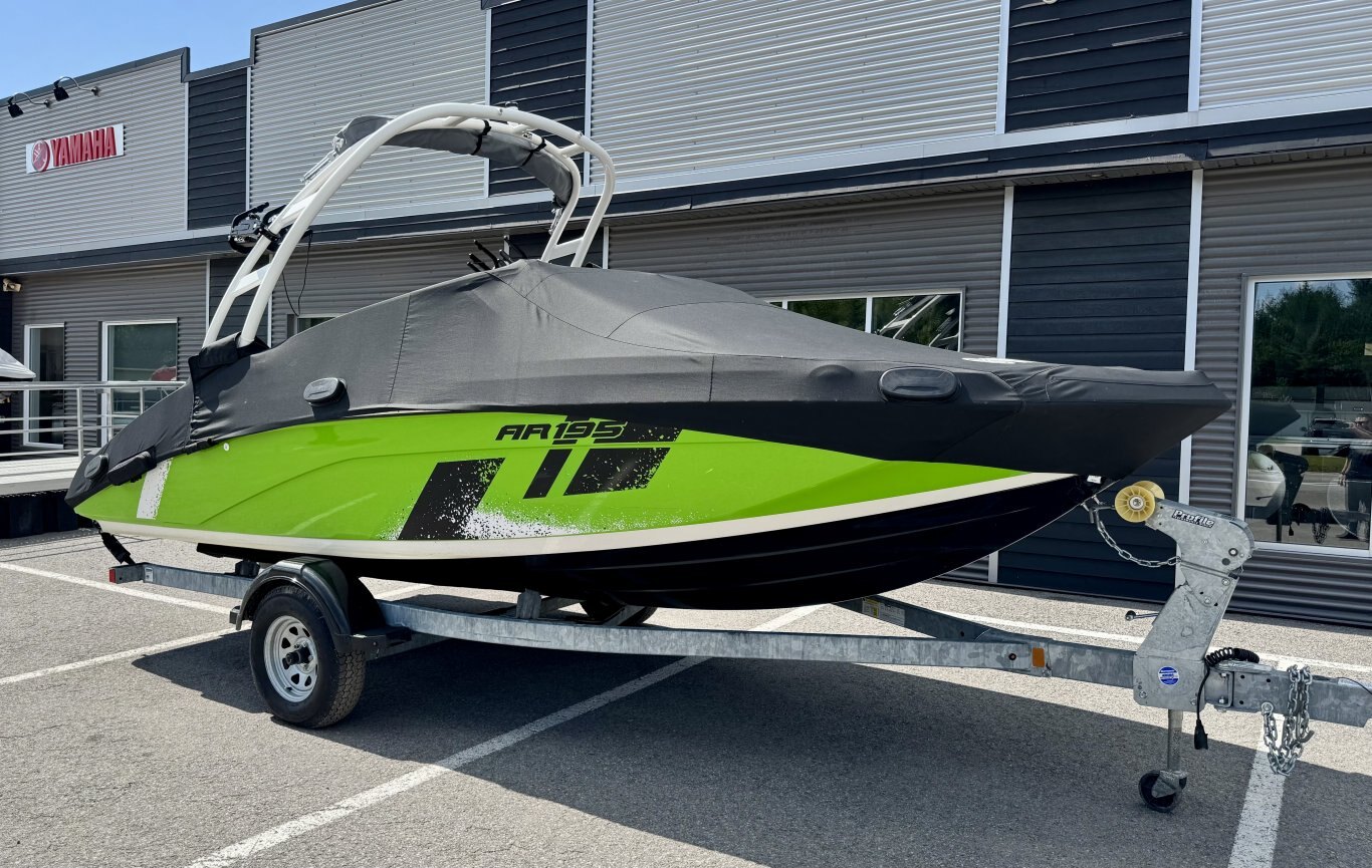 2022 Bateau Yamaha AR 195