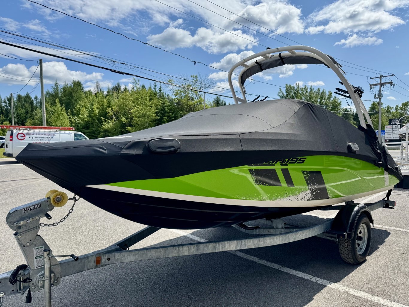 2022 Bateau Yamaha AR 195