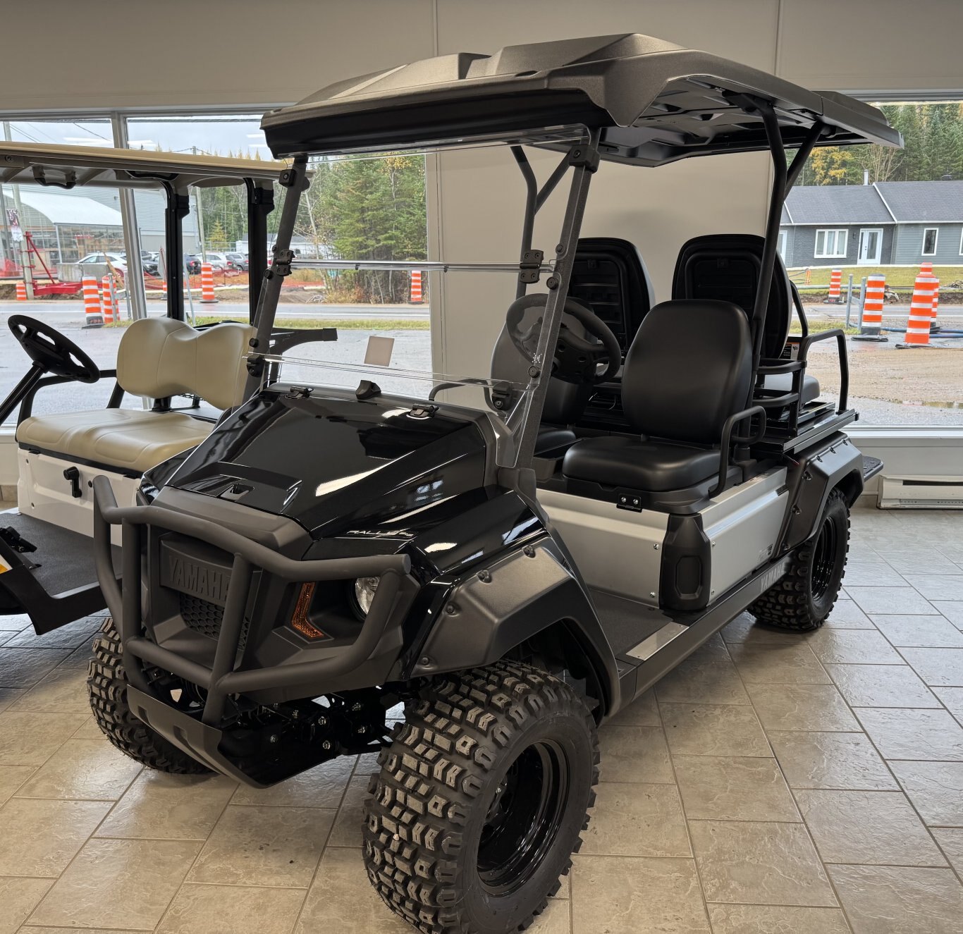 2025 Voiturette Yamaha UMAX Rally 2+2 Onyx métallique