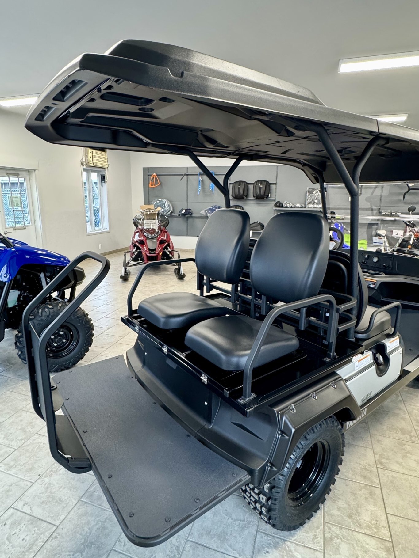 2025 Voiturette Yamaha UMAX Rally 2+2 Onyx métallique