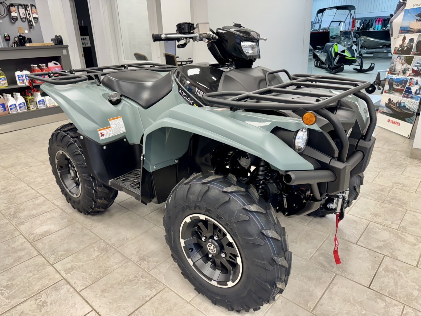 2026 Yamaha Kodiak 700 EPS XT R Gris mousse/Noir tactique