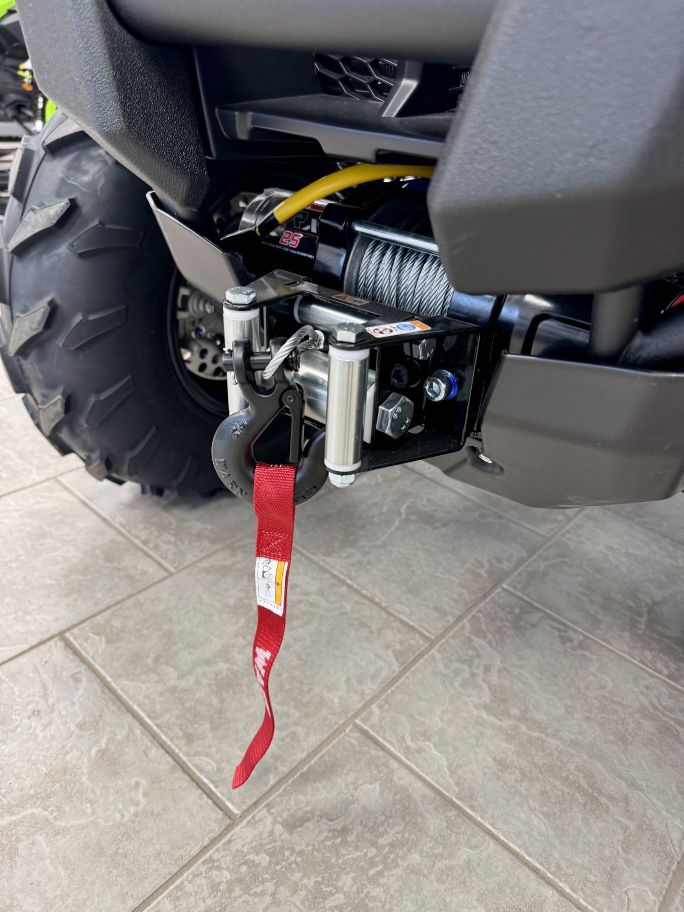 2026 Yamaha Kodiak 700 EPS XT R Gris mousse/Noir tactique