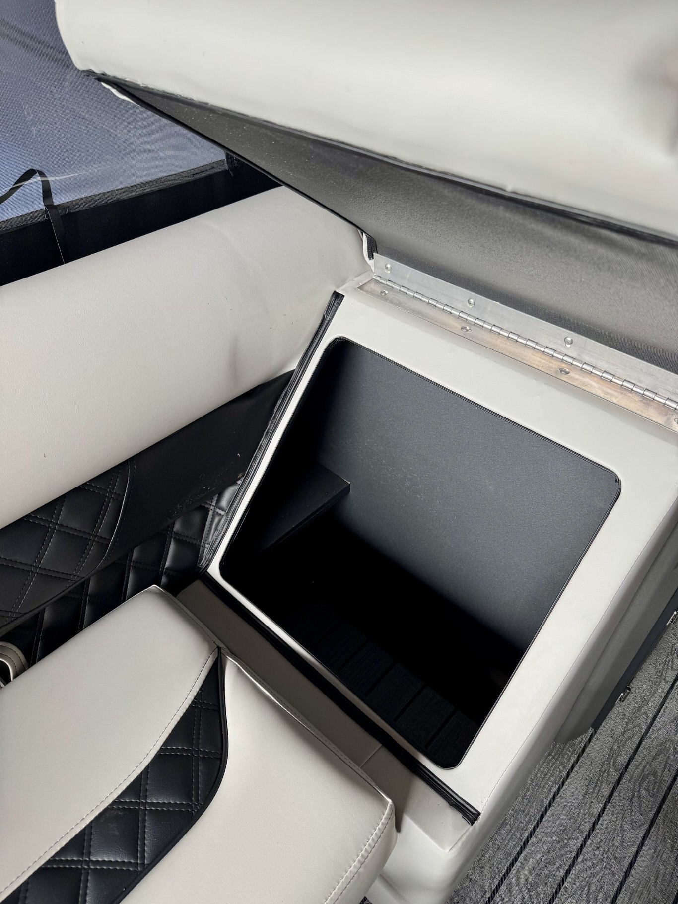 2025 Ponton Armada Drakkar 23 SB Campeur