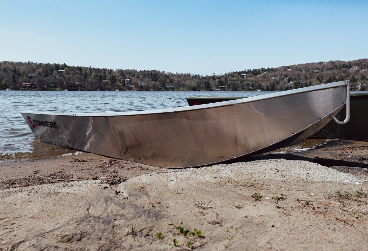 2026 Chaloupe commère P14 peint intérieur